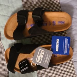 NWT Birkenstock Black Suede Arizona